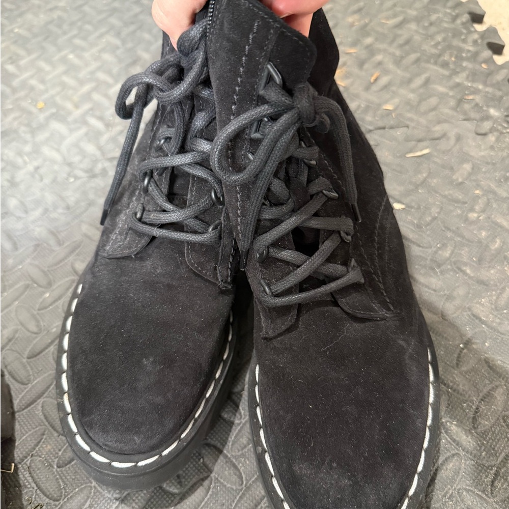 Aquatalia Black Ankle Boots Sleek Design